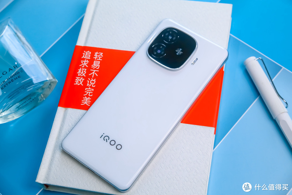 iQOO Z9 Turbo深度体验：小而美的性能、续航、轻薄水桶机，实测稳了