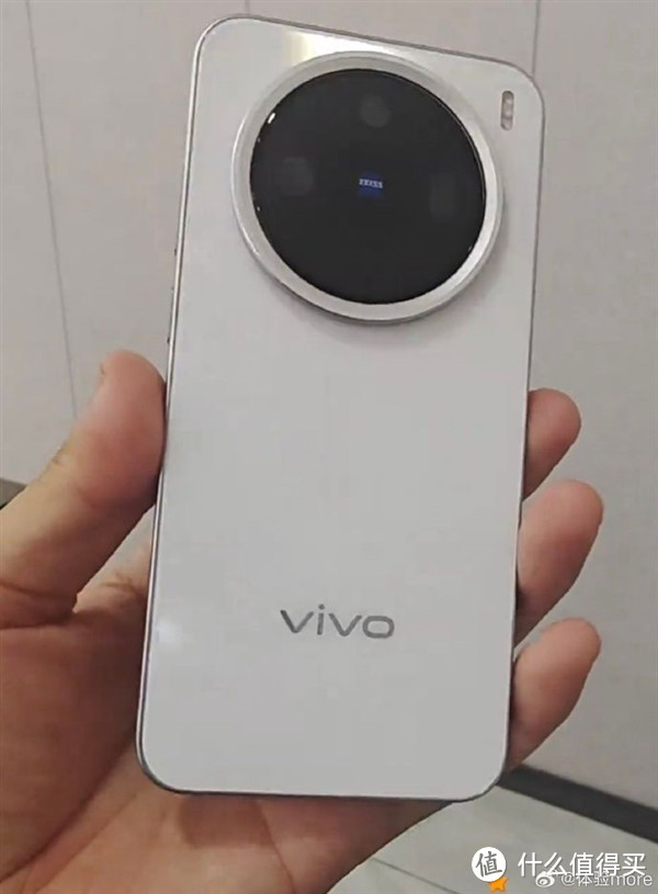 vivo X200 Pro mini设计曝光：磨砂中框配超大底主摄，10月14日发布