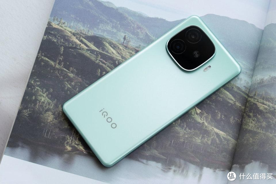 年底换机新选择：vivo iQOO Z9 Turbo高性价比千元机