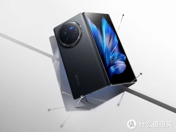 轻美学加持，vivo X Fold3系列设计工艺大解析