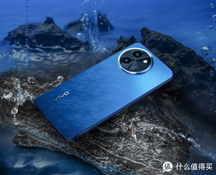 “大黑马”，6000mAh+120Hz护眼屏+300%双扬，vivo售价1399元起！