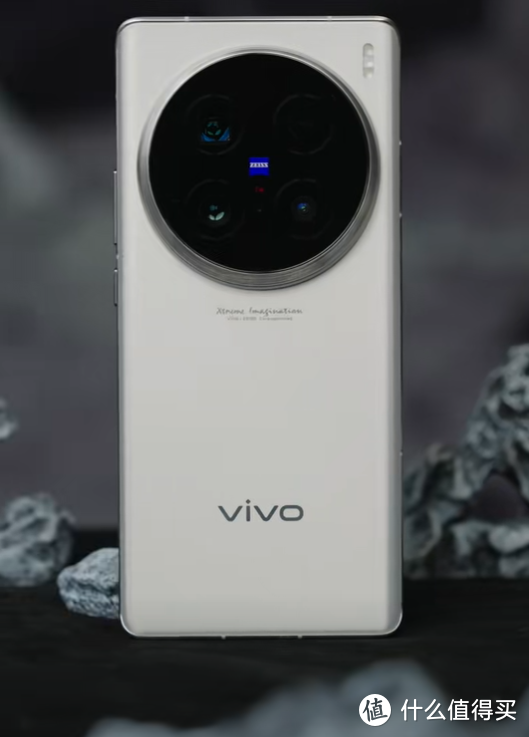 vivo X100 Ultra 上手照曝光啦！白色是不是美到心理去了？