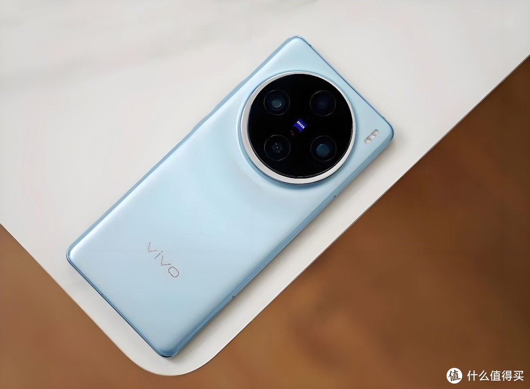 vivo一降再降，16GB+1TB跌至1251元，骁龙8Gen3旗舰再创新低