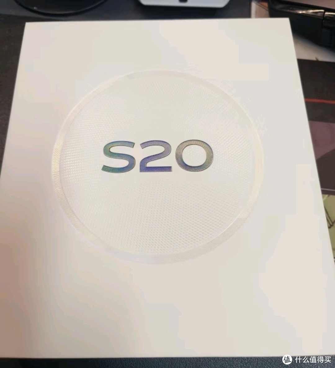 vivo S20 8GB+256GB 凤羽金 6500mAh超薄长续航  大电池学生直屏 